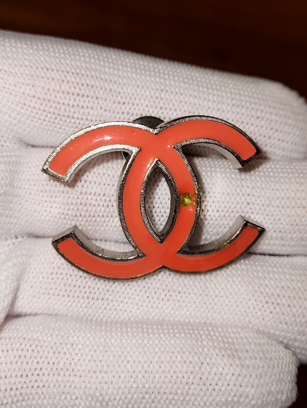 EUC RARE🔥Chanel 04 Enamel Orange Red Pin Brooch